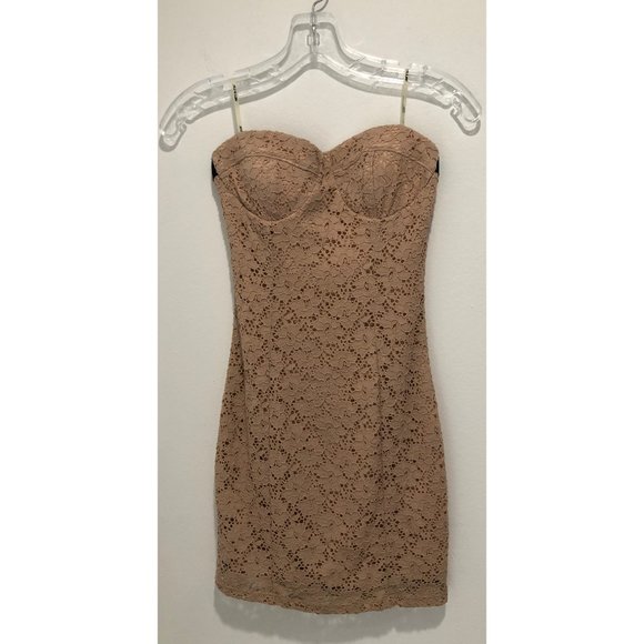 NWT Nude Floral Eyelet Strapless Lace Mini Dress - Picture 1 of 5